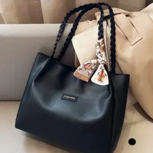 ⁦Letter Patch Shoulder Tote Bag Black Twilly Scarf Decor Double Handle For Work⁩ - الصورة ⁦4⁩