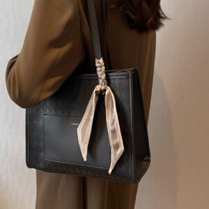 ⁦Twilly Scarf Decor Shoulder Tote Bag⁩ - الصورة ⁦2⁩