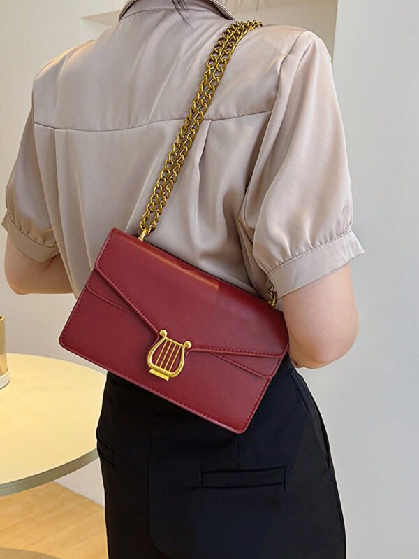 ⁦Minimalist Flap Chain Square Bag Solid Color Fashion Style⁩ - الصورة ⁦2⁩