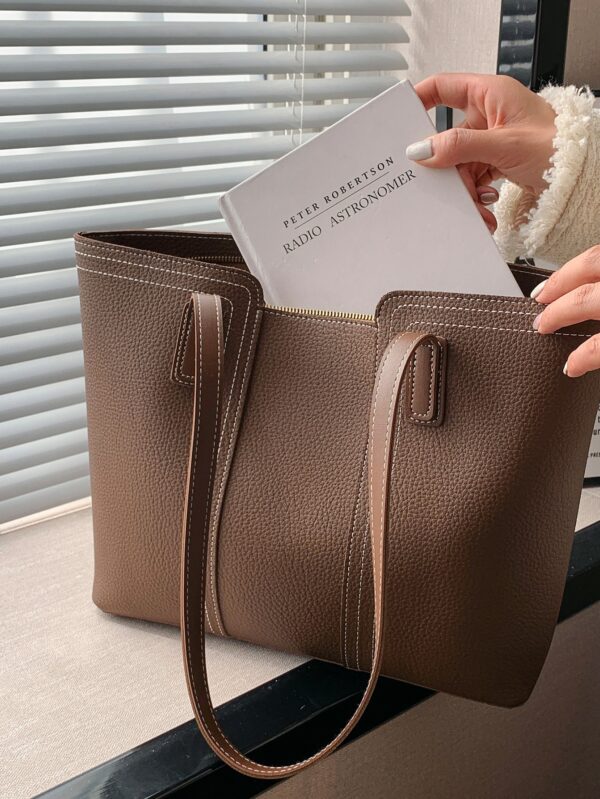 ⁦Minimalist Shoulder Tote Bag, Mothers Day Gift For Mom⁩ - الصورة ⁦5⁩