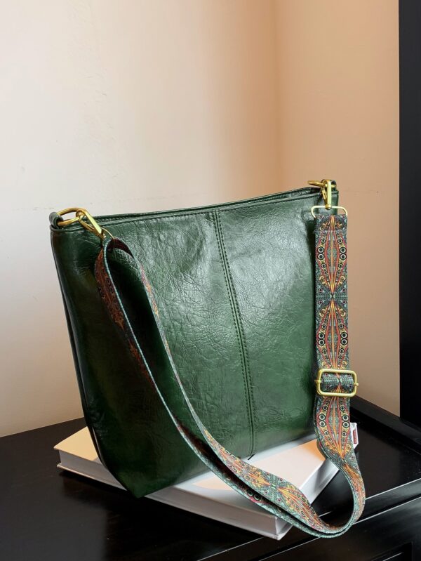⁦Vintage Large Capacity Wide Shoulder Strap Crossbody Bag⁩ - الصورة ⁦3⁩